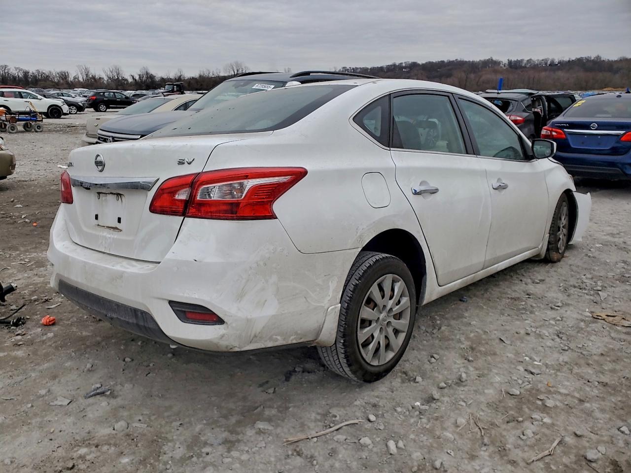 2017 NISSAN SENTRA S photo 3