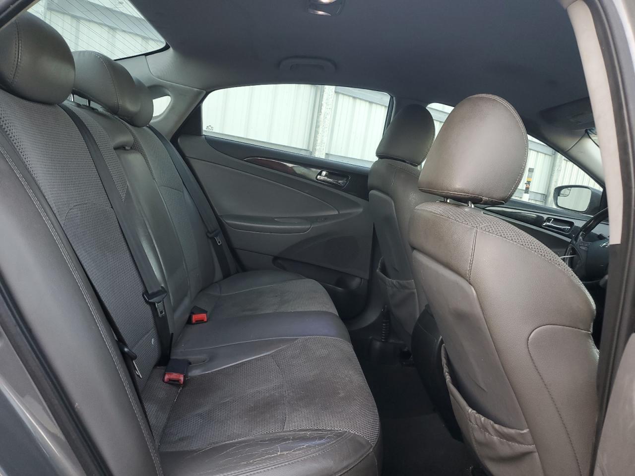 2014 HYUNDAI SONATA SE photo 10