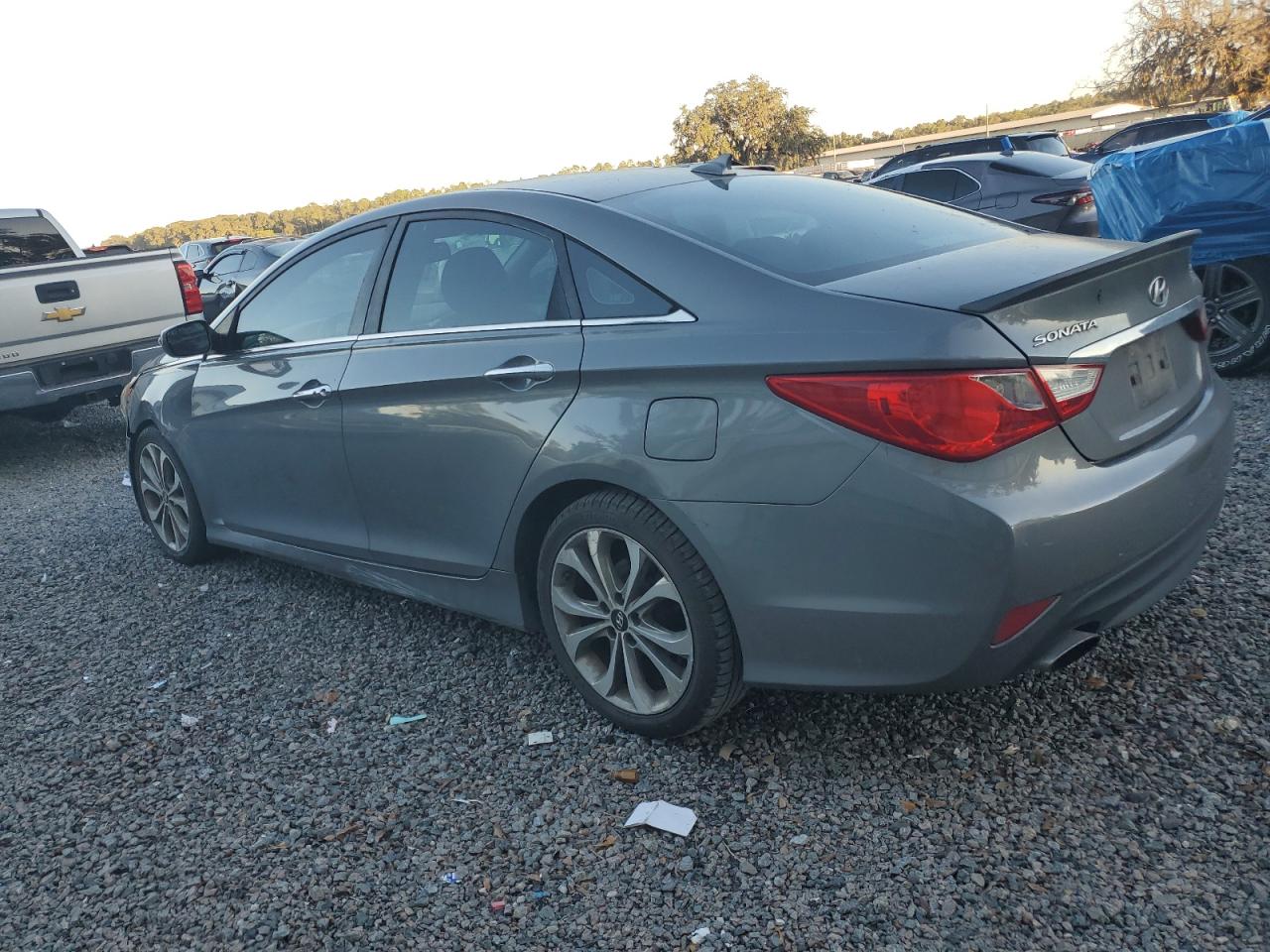 2014 HYUNDAI SONATA SE photo 2