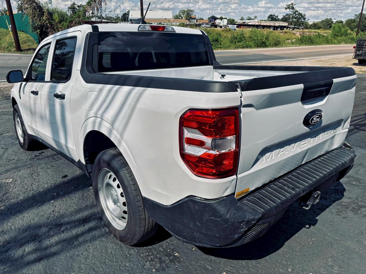 2025 FORD MAVERICK XL photo 3