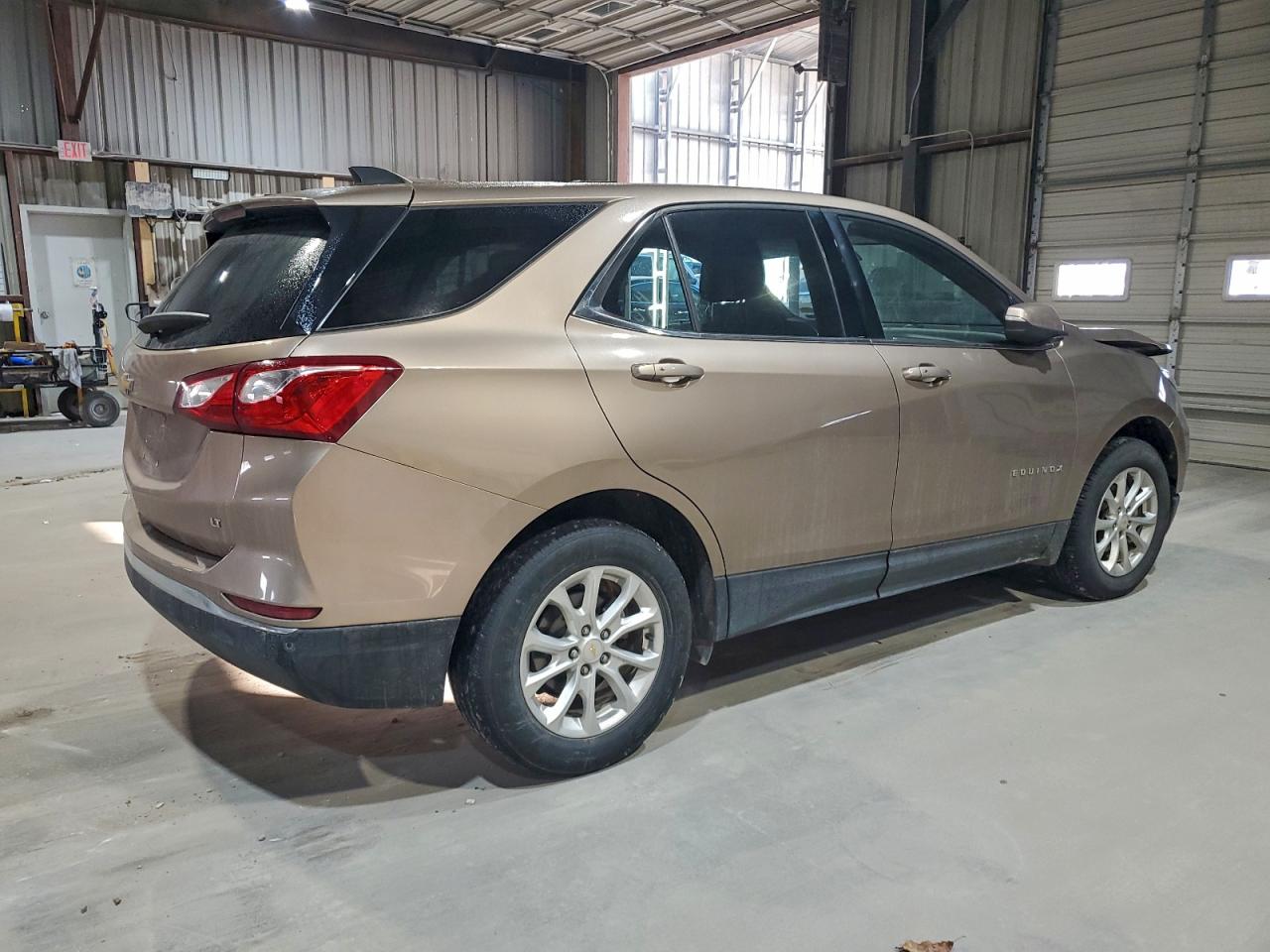 2018 CHEVROLET EQUINOX LT photo 3
