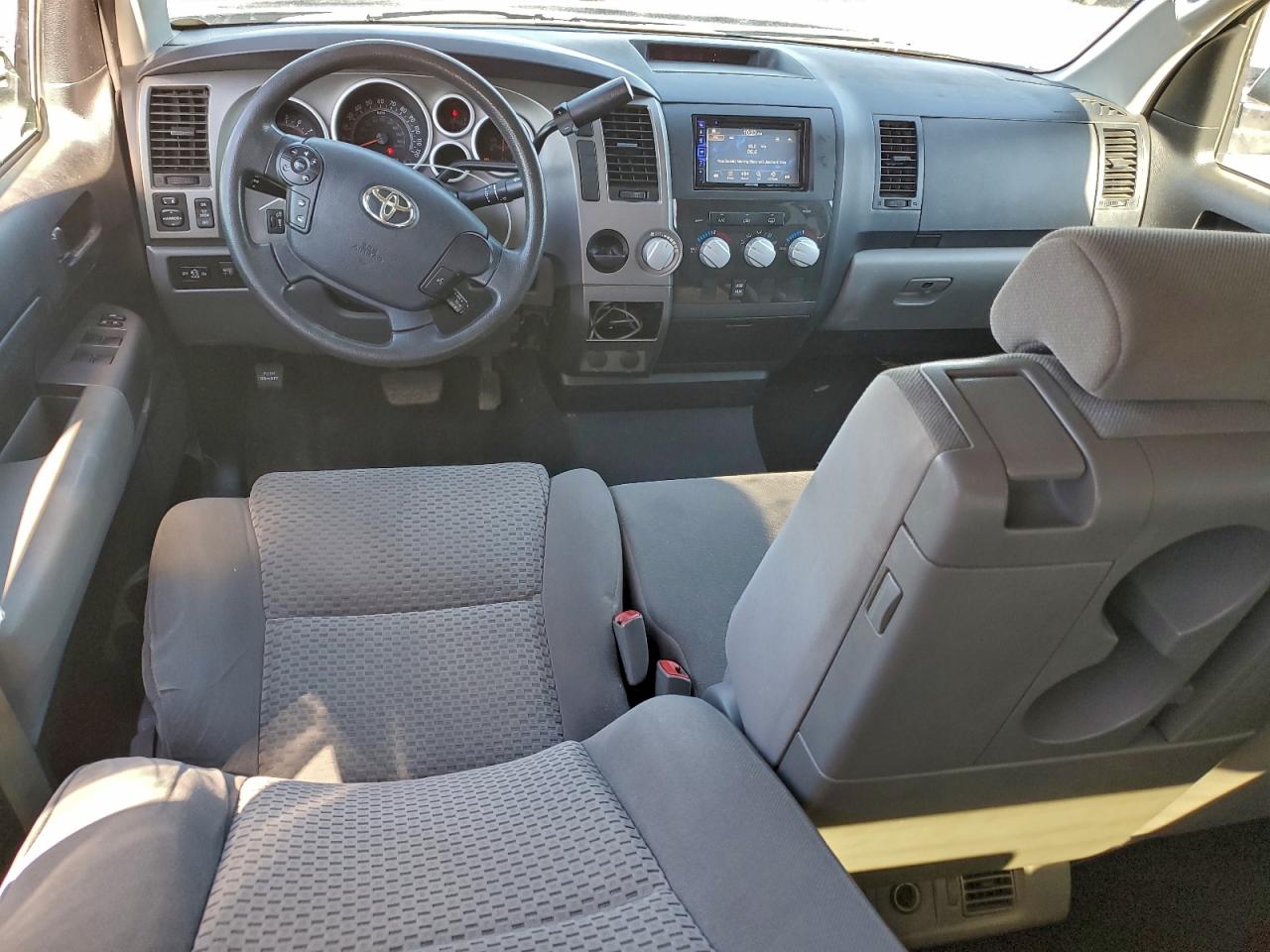 2013 TOYOTA TUNDRA CREWMAX SR5 photo 8