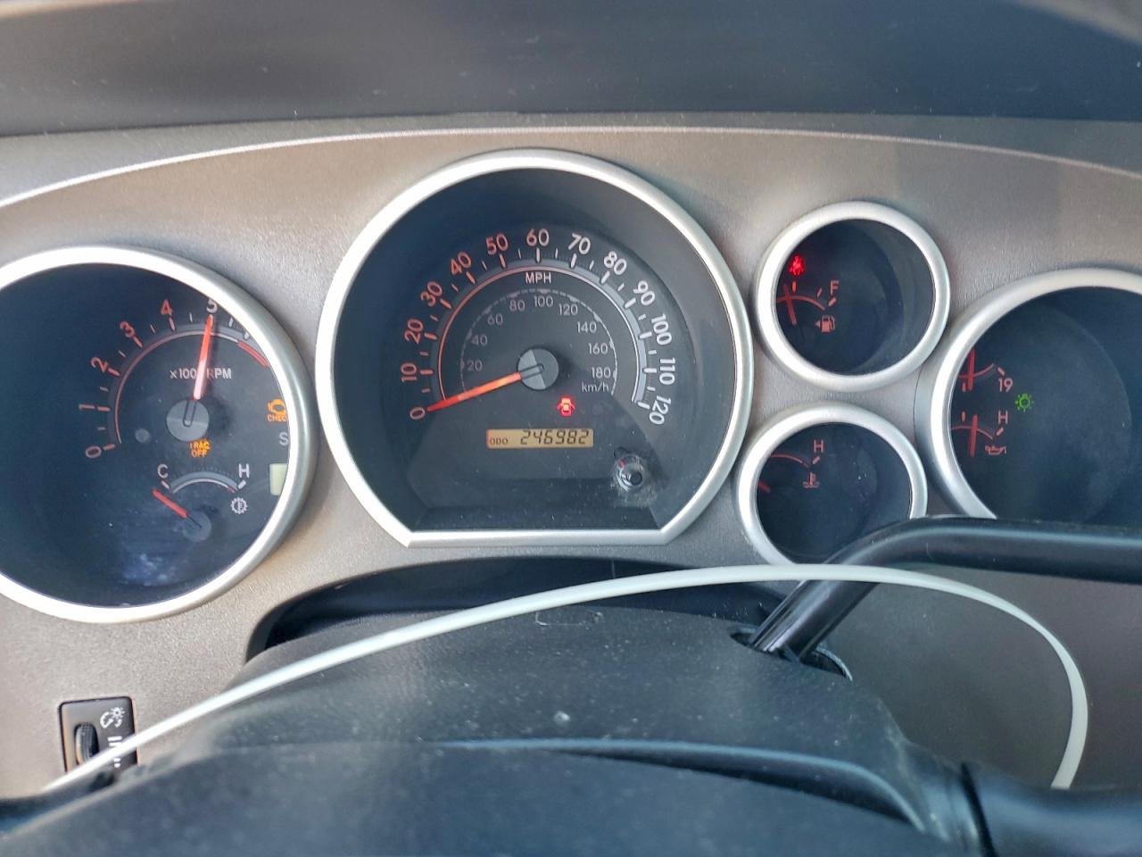 2013 TOYOTA TUNDRA CREWMAX SR5 photo 9