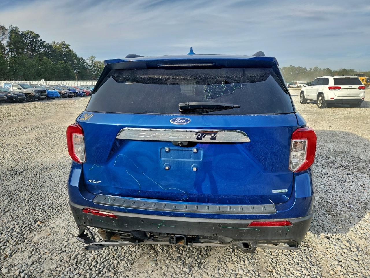 2020 FORD EXPLORER XLT photo 11