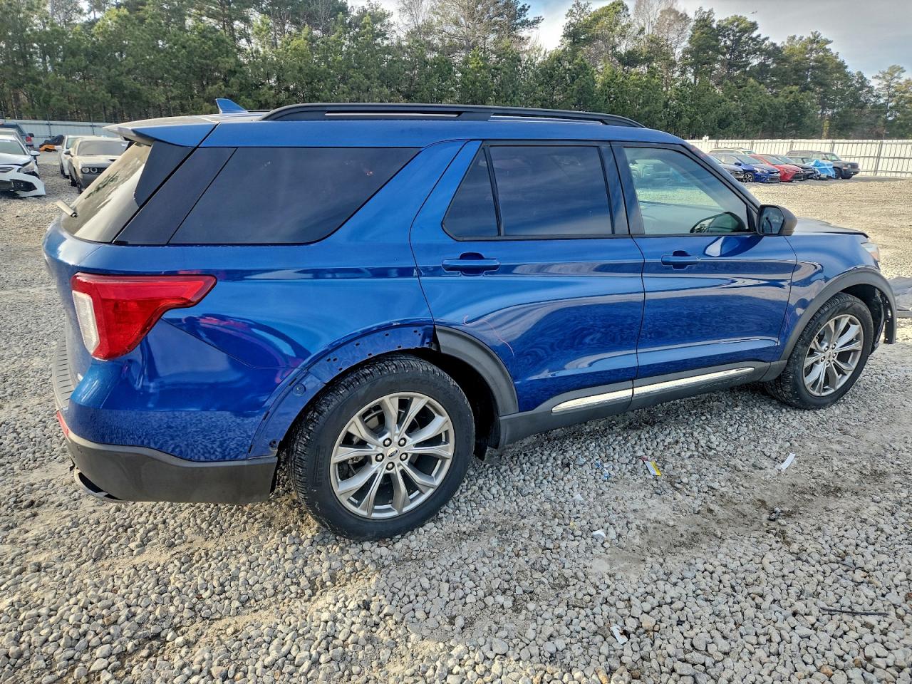 2020 FORD EXPLORER XLT photo 5