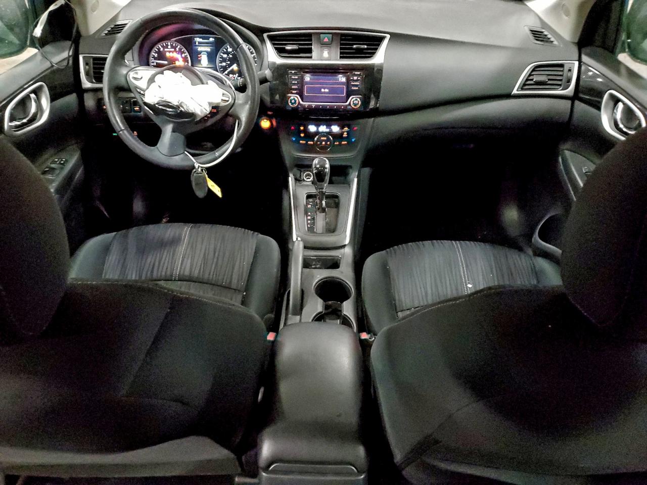 2018 NISSAN SENTRA S photo 8