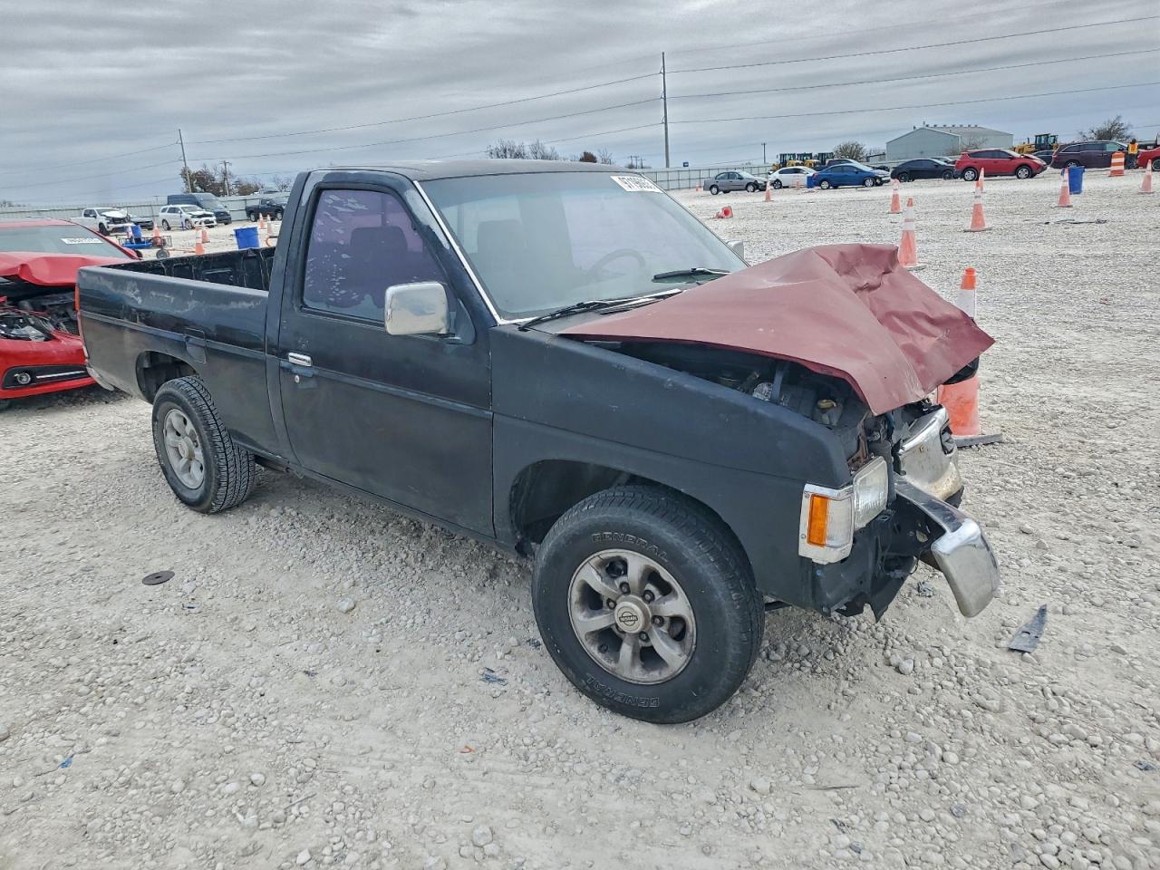 1997 NISSAN TRUCK BASE photo 4
