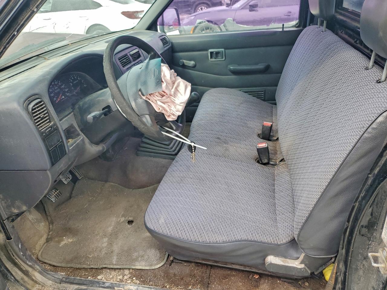 1997 NISSAN TRUCK BASE photo 7