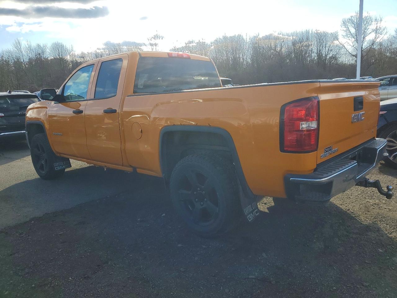 2017 GMC SIERRA K1500 photo 2