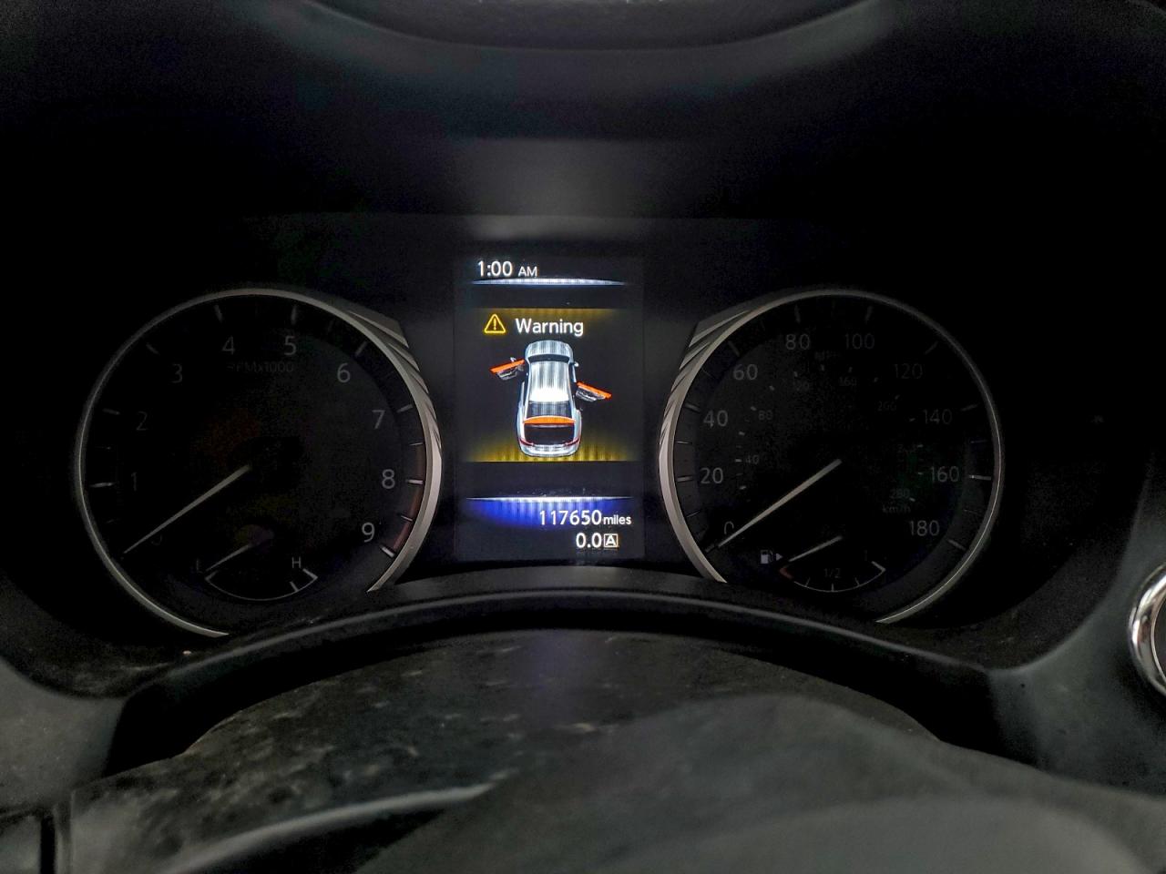 2015 INFINITI Q50 photo 9