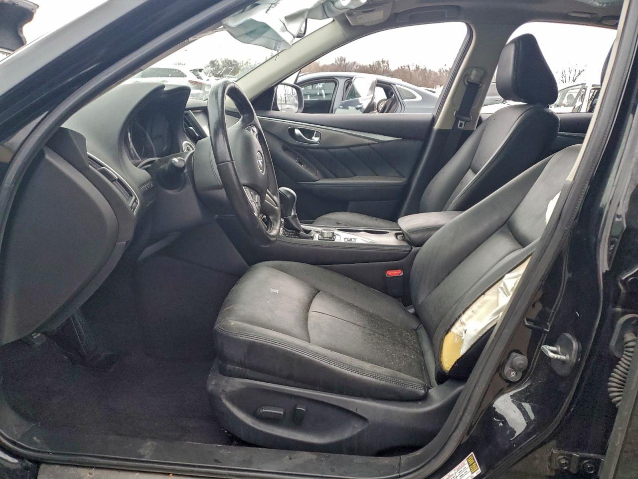 2015 INFINITI Q50 photo 7