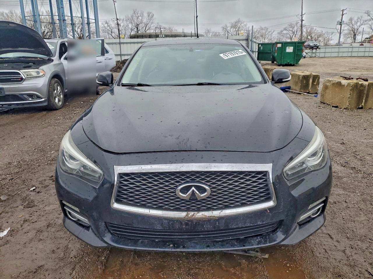 2015 INFINITI Q50 photo 5