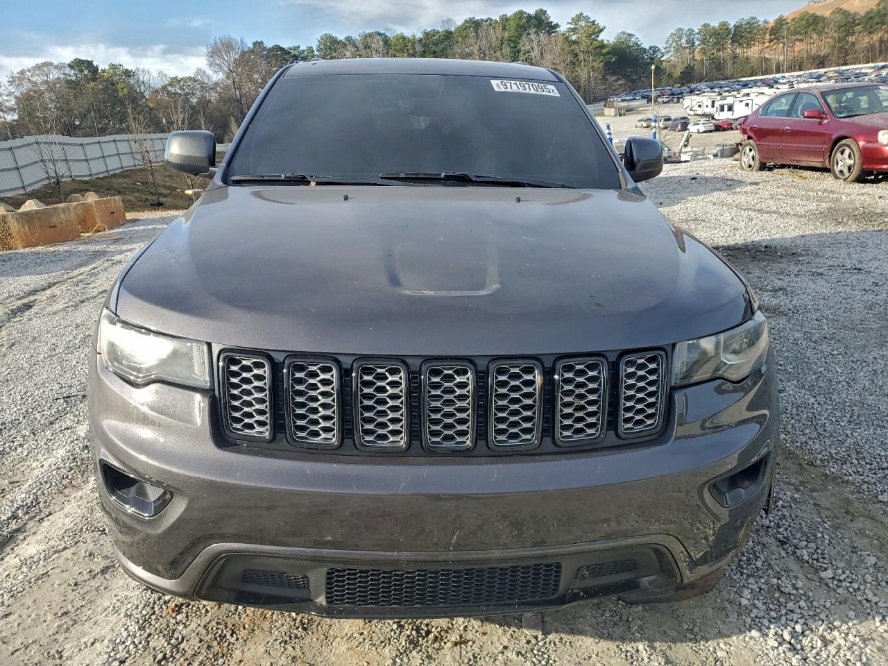 2018 JEEP GRAND CHEROKEE LAREDO photo 9