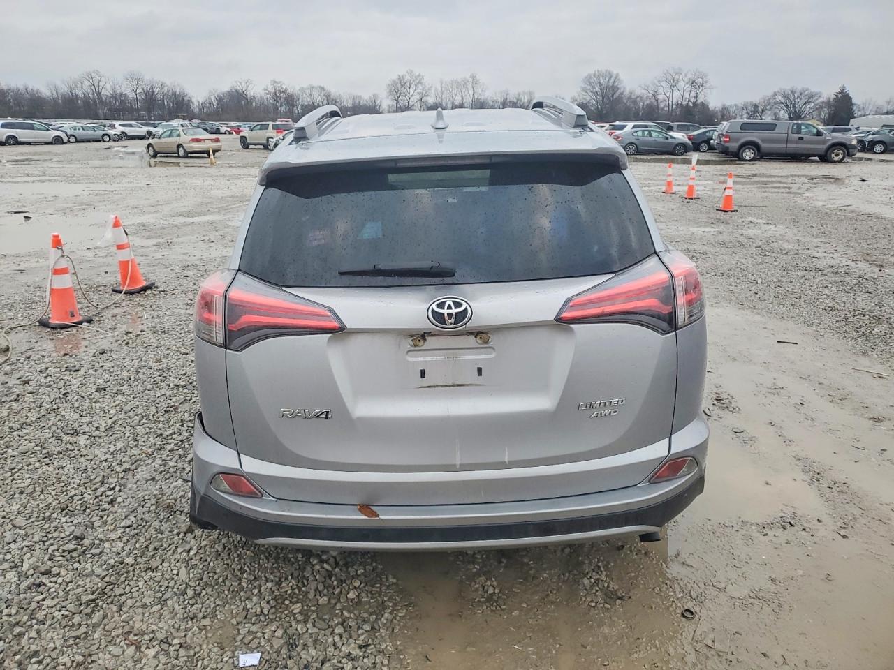 2018 TOYOTA RAV4 LIMITED photo 6