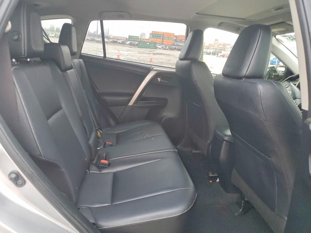 2018 TOYOTA RAV4 LIMITED photo 11
