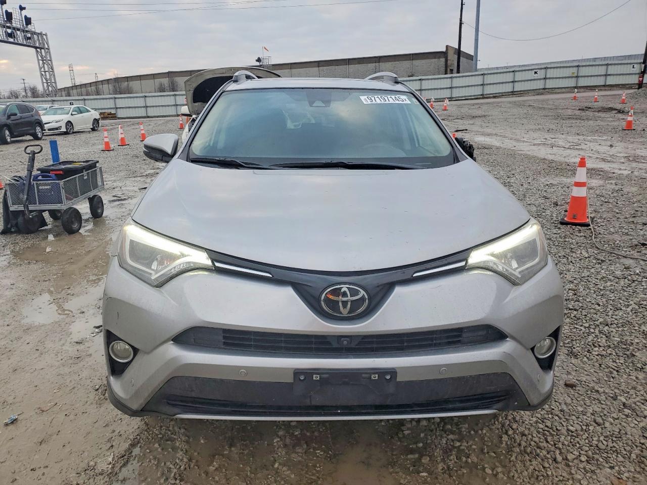 2018 TOYOTA RAV4 LIMITED photo 5