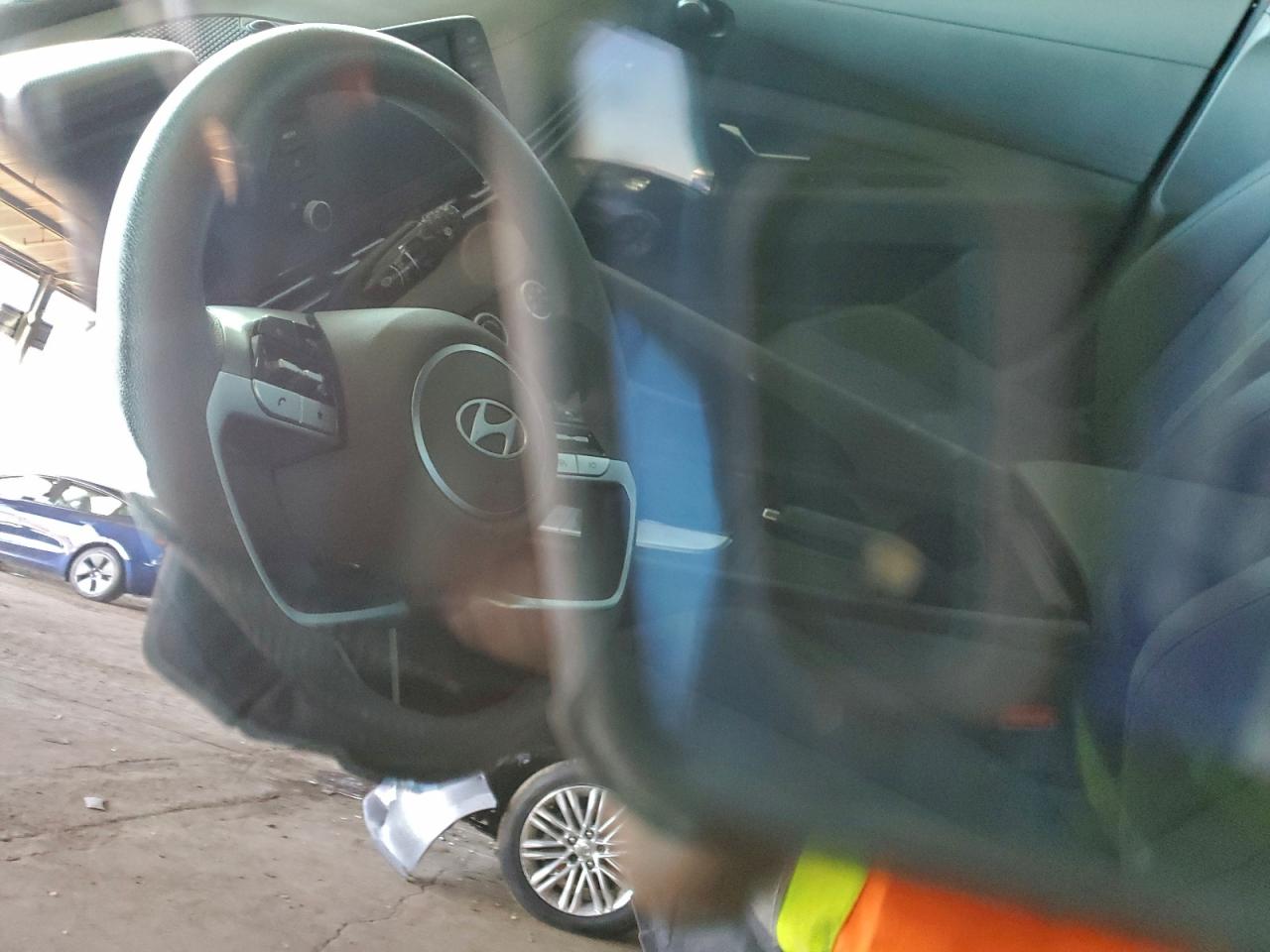 2025 HYUNDAI ELANTRA SE photo 9