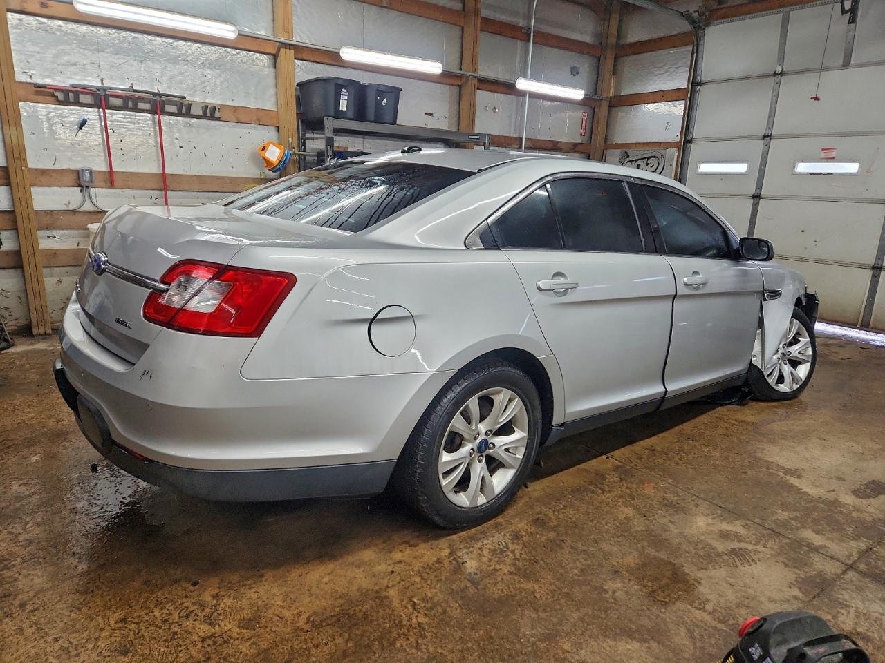 2012 FORD TAURUS SEL photo 3