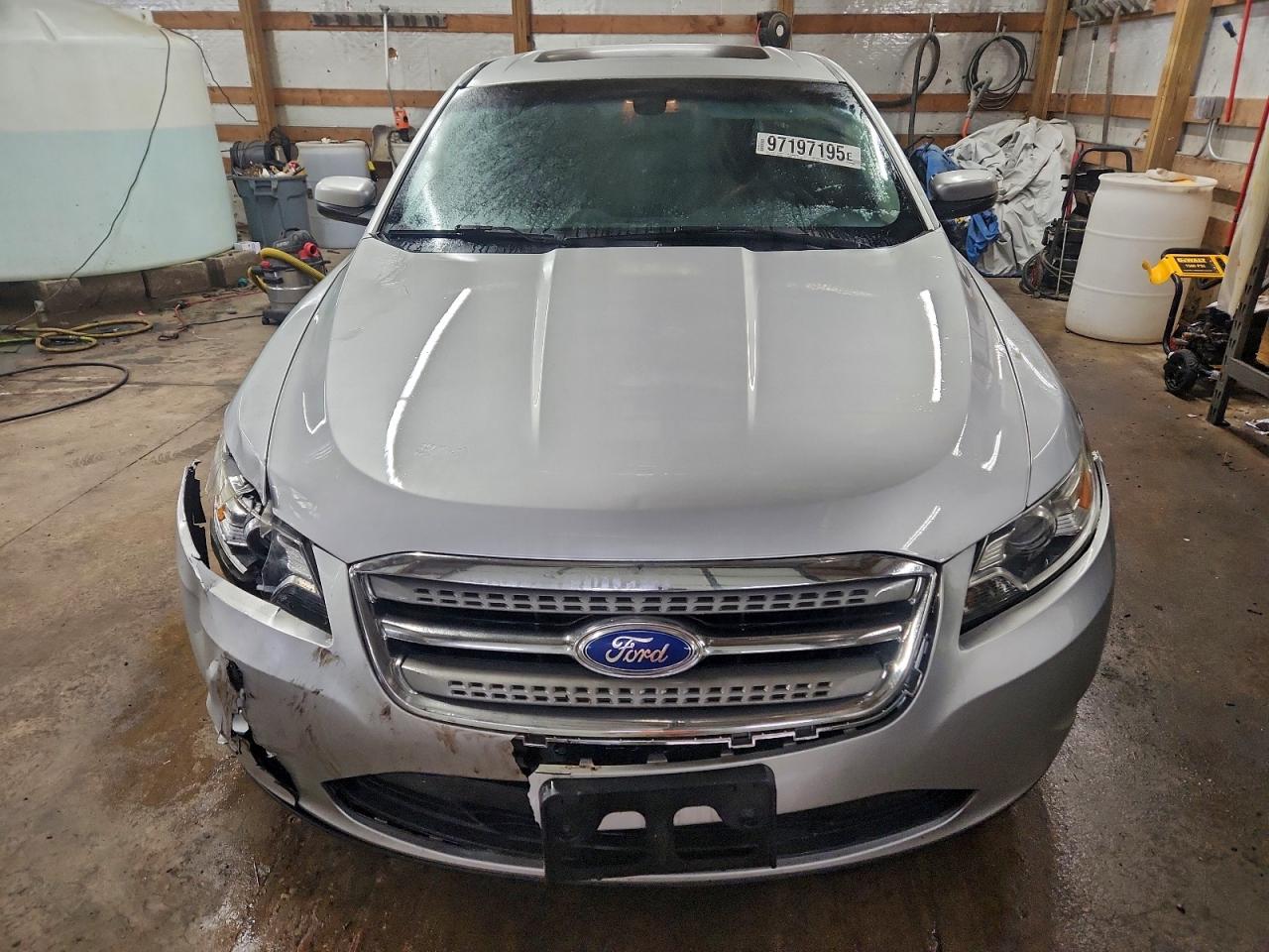 2012 FORD TAURUS SEL photo 5