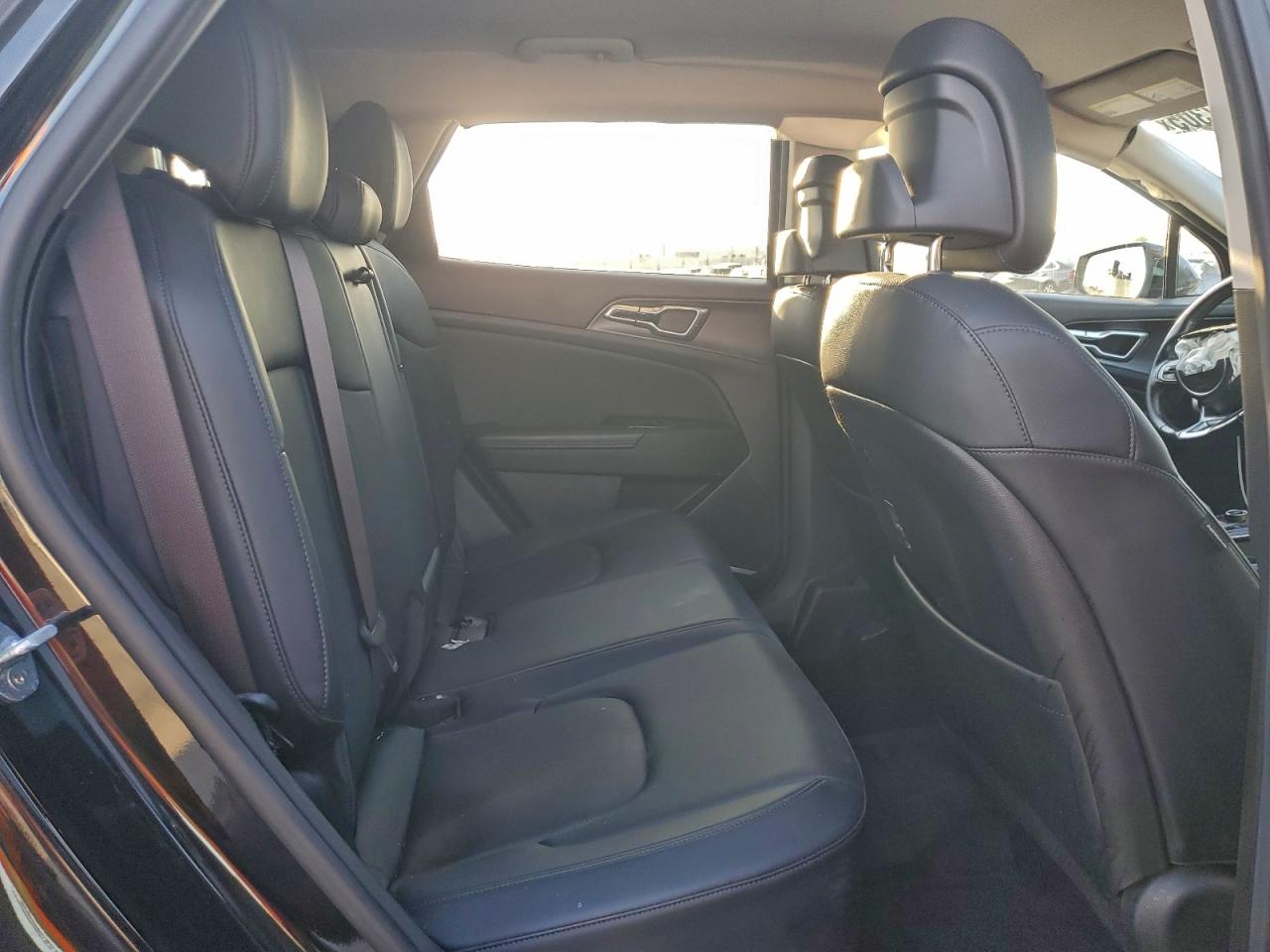 2023 KIA SPORTAGE EX photo 11
