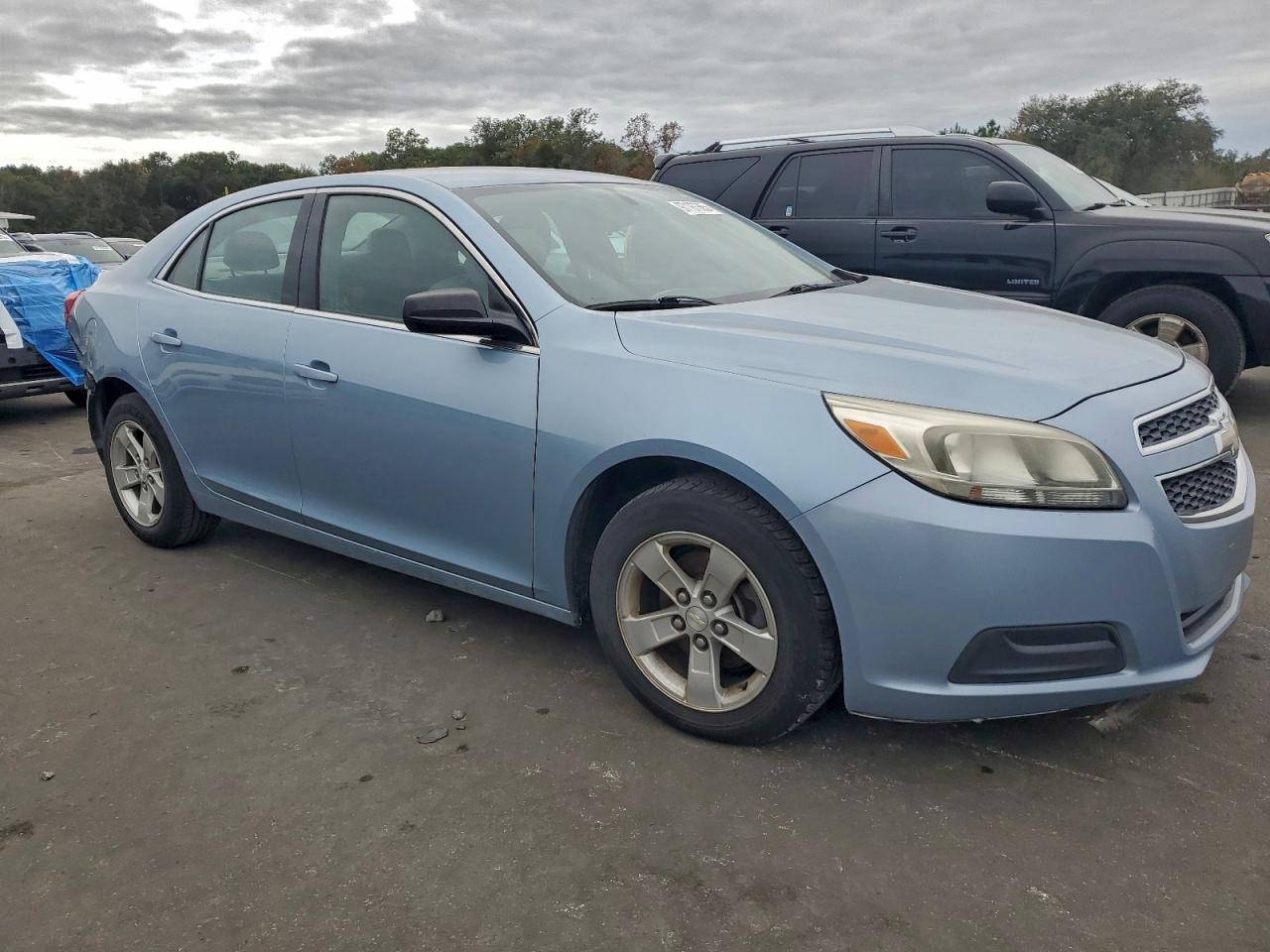 2013 CHEVROLET MALIBU LS photo 4