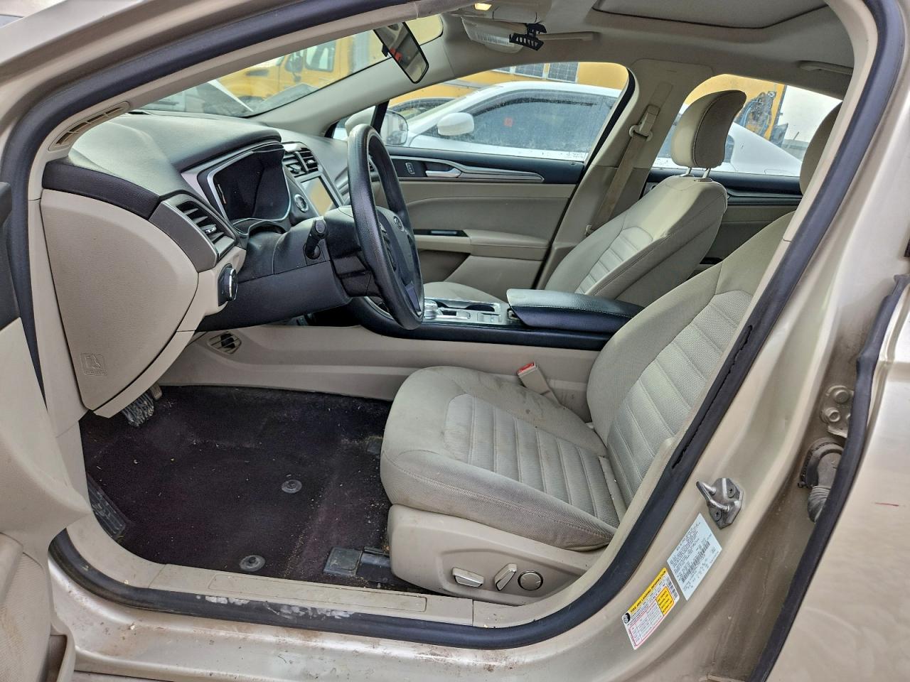 2017 FORD FUSION SE photo 7