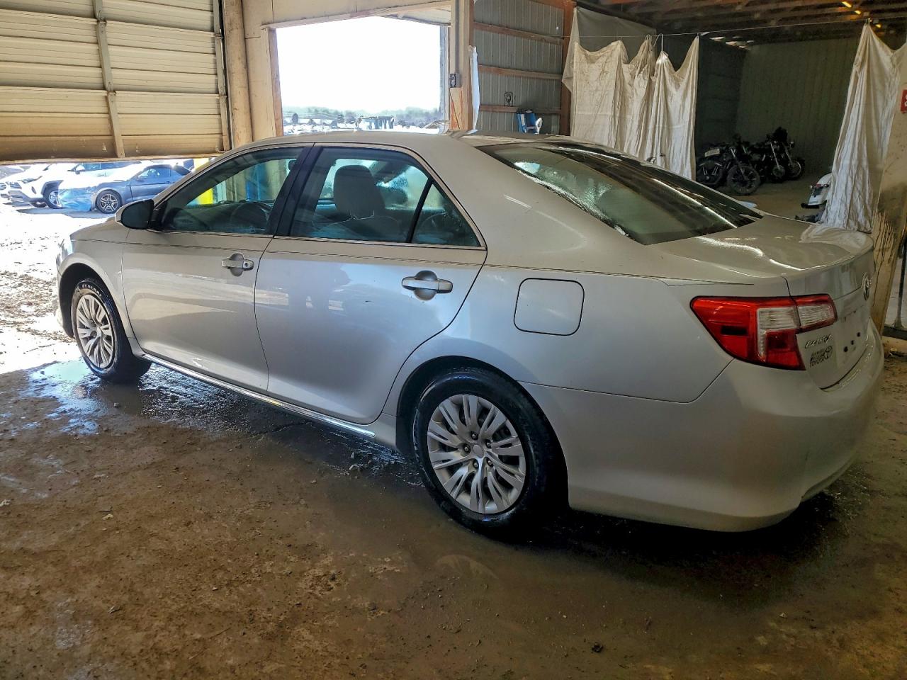 2012 TOYOTA CAMRY BASE photo 2