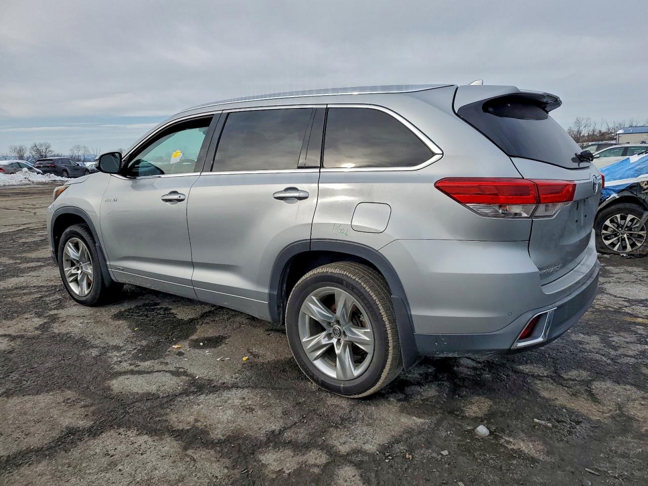 2017 TOYOTA HIGHLANDER HYBRID LIMITED photo 3