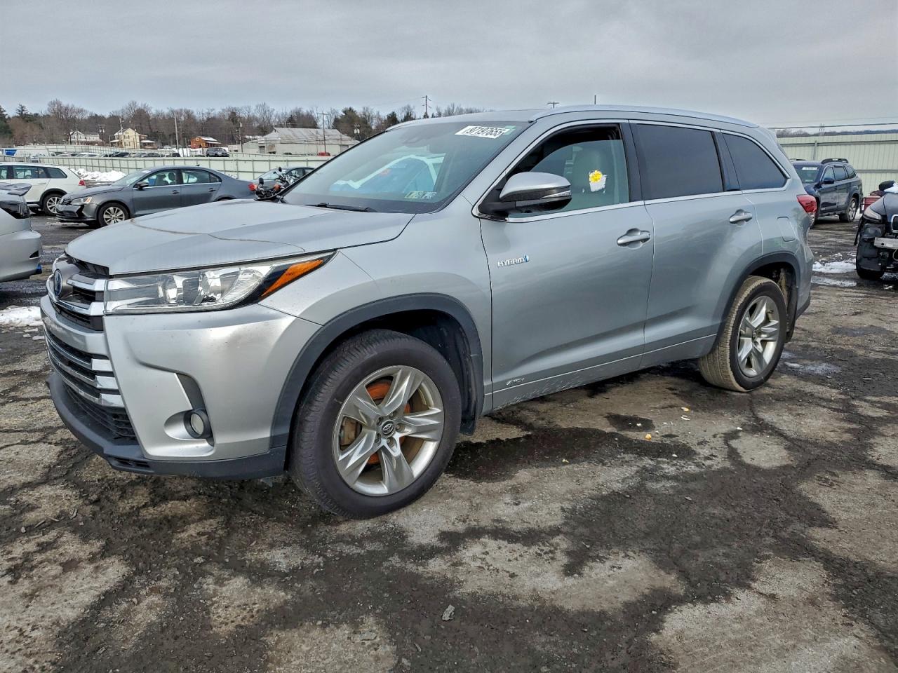 2017 TOYOTA HIGHLANDER