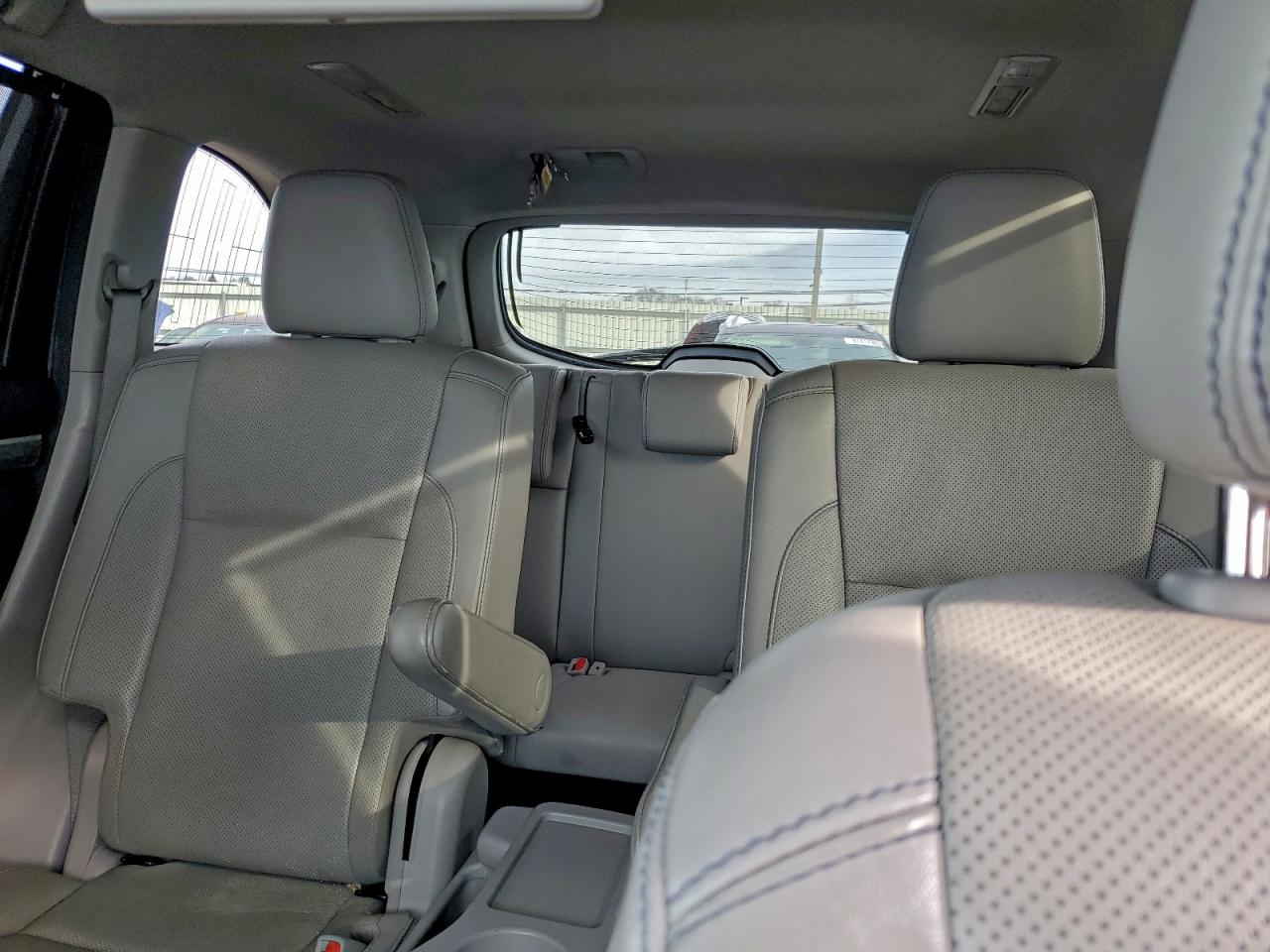 2017 TOYOTA HIGHLANDER HYBRID LIMITED photo 19