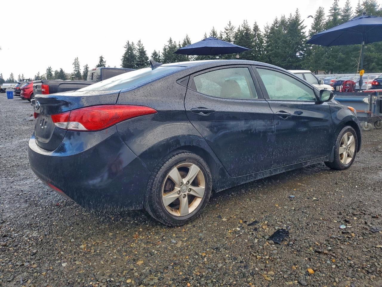 2013 HYUNDAI ELANTRA GLS photo 3