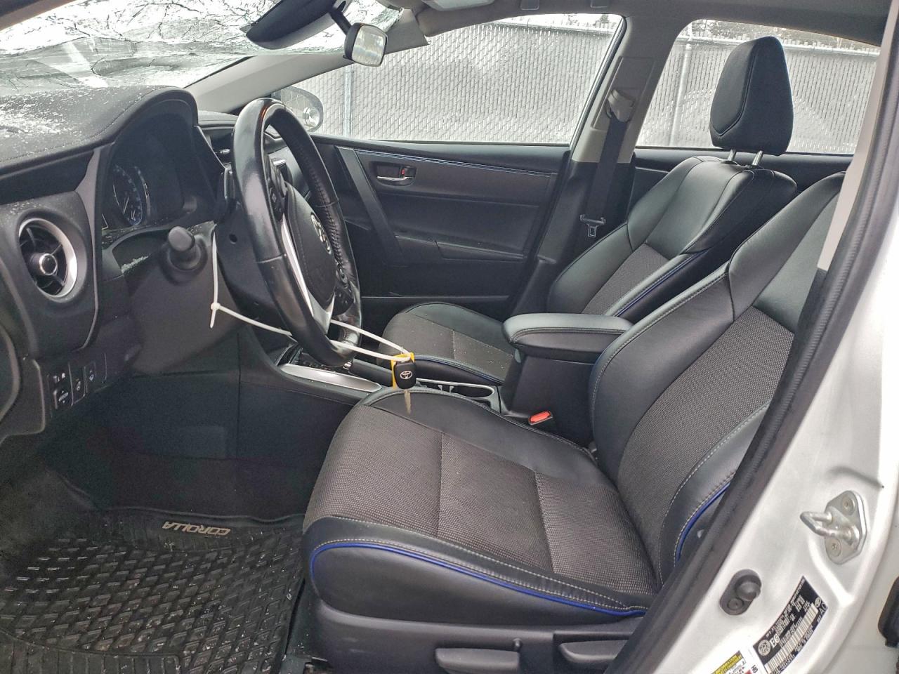 2019 TOYOTA COROLLA L photo 7