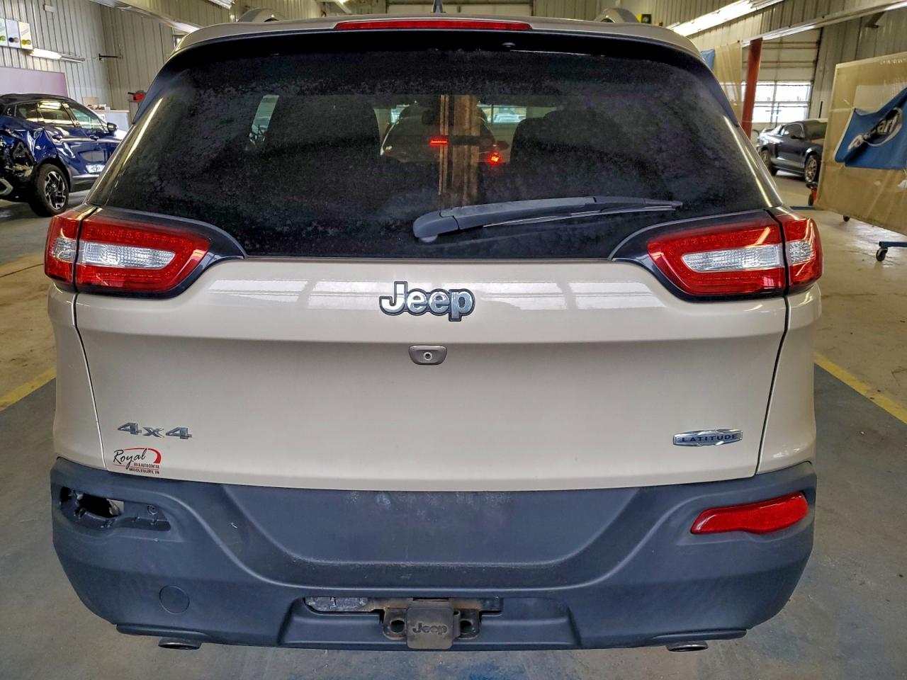 2014 JEEP CHEROKEE LATITUDE photo 6