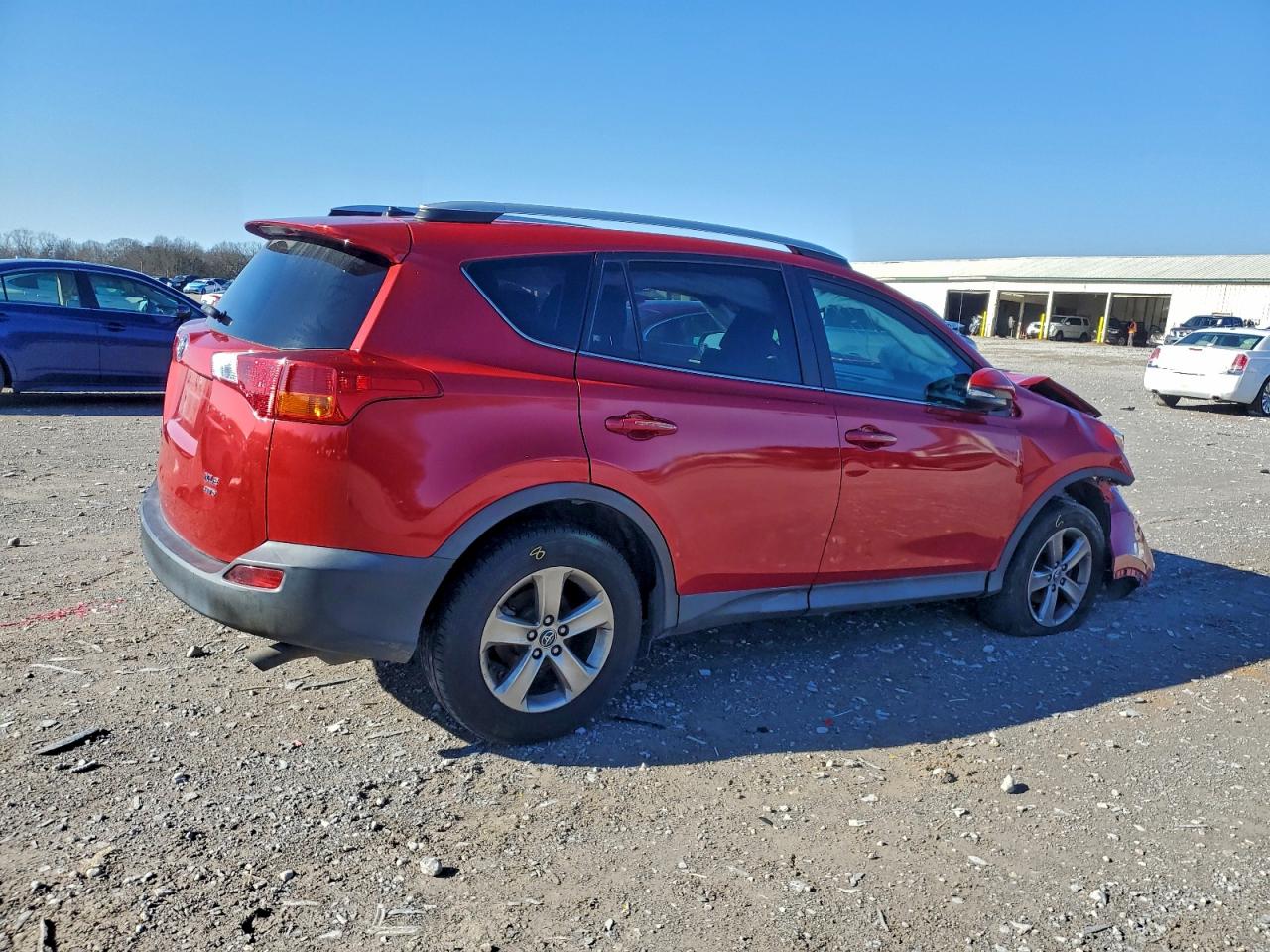 2015 TOYOTA RAV4 XLE photo 3