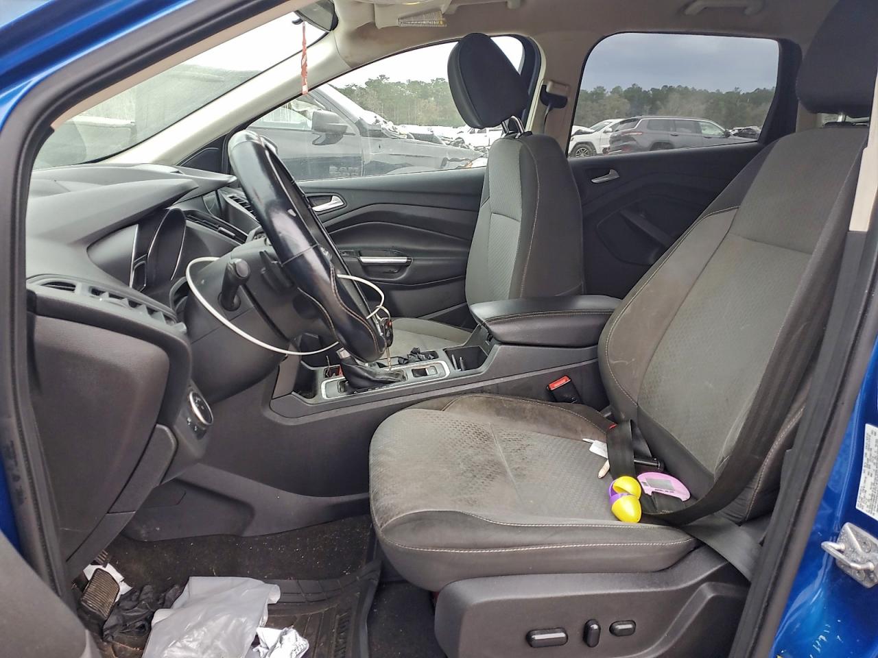2017 FORD ESCAPE SE photo 7