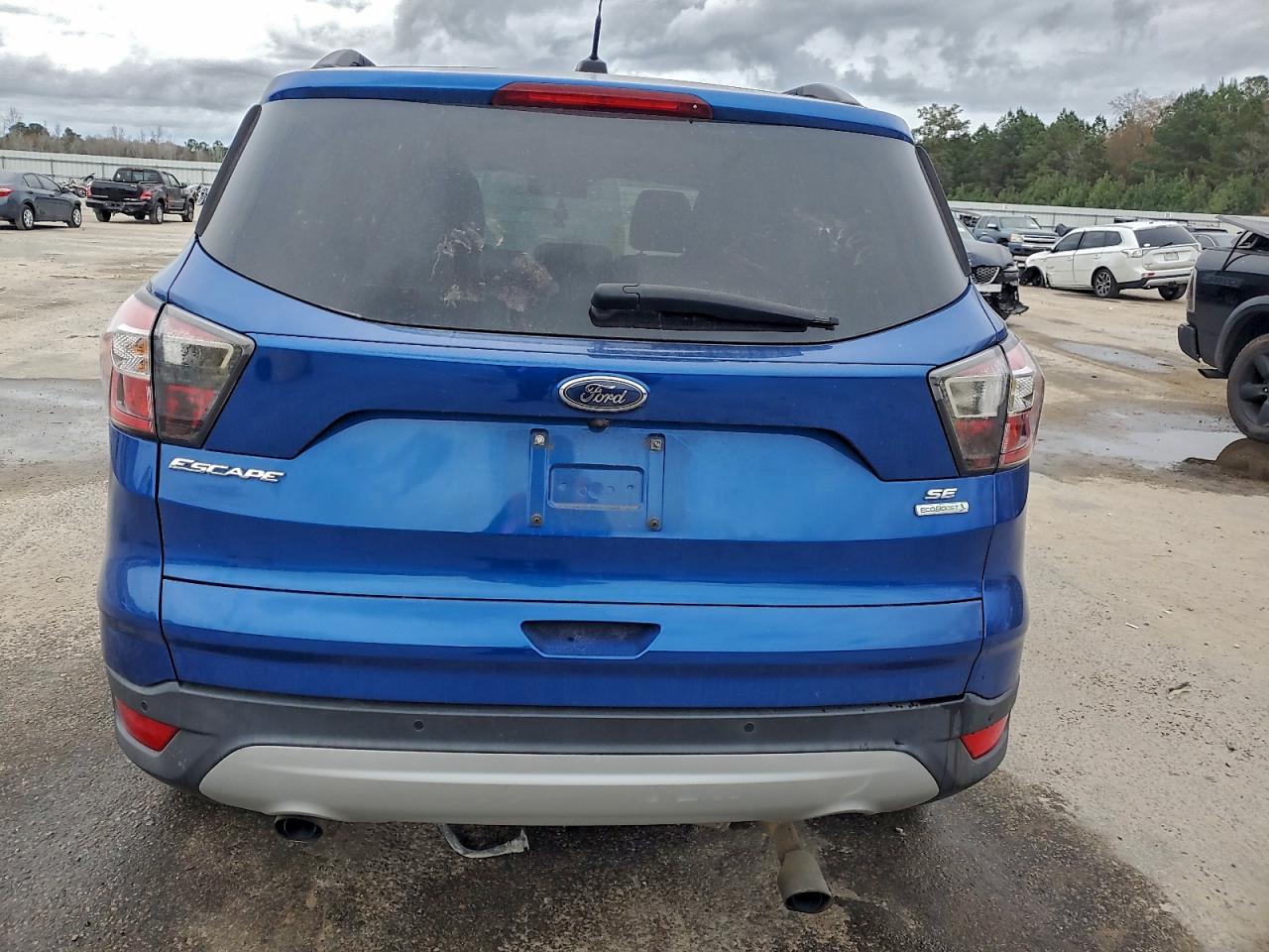 2017 FORD ESCAPE SE photo 6