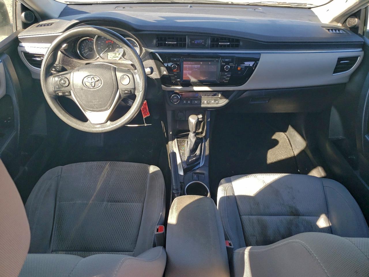 2016 TOYOTA COROLLA L photo 8