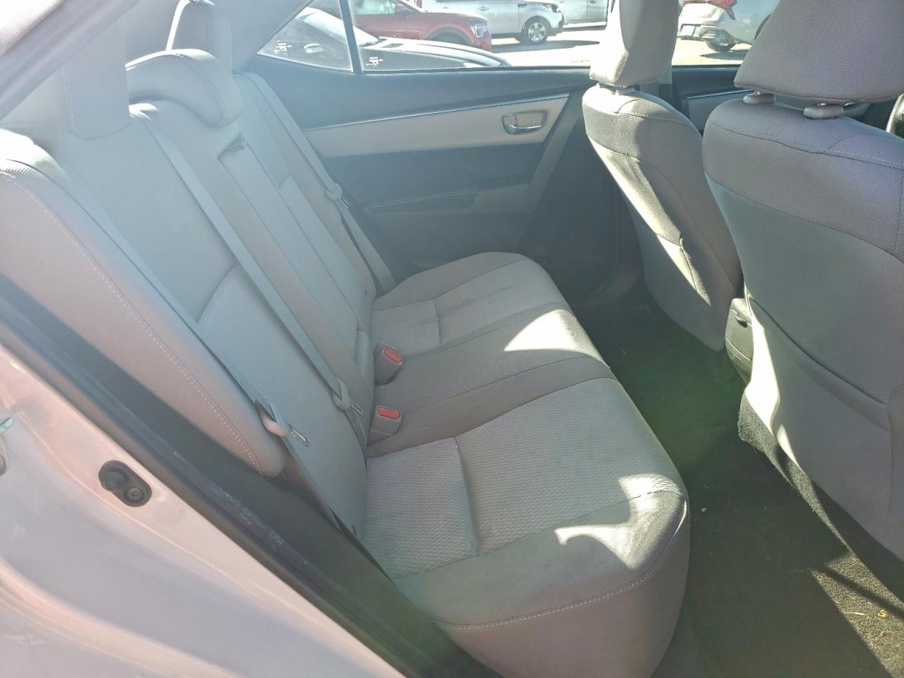 2016 TOYOTA COROLLA L photo 10