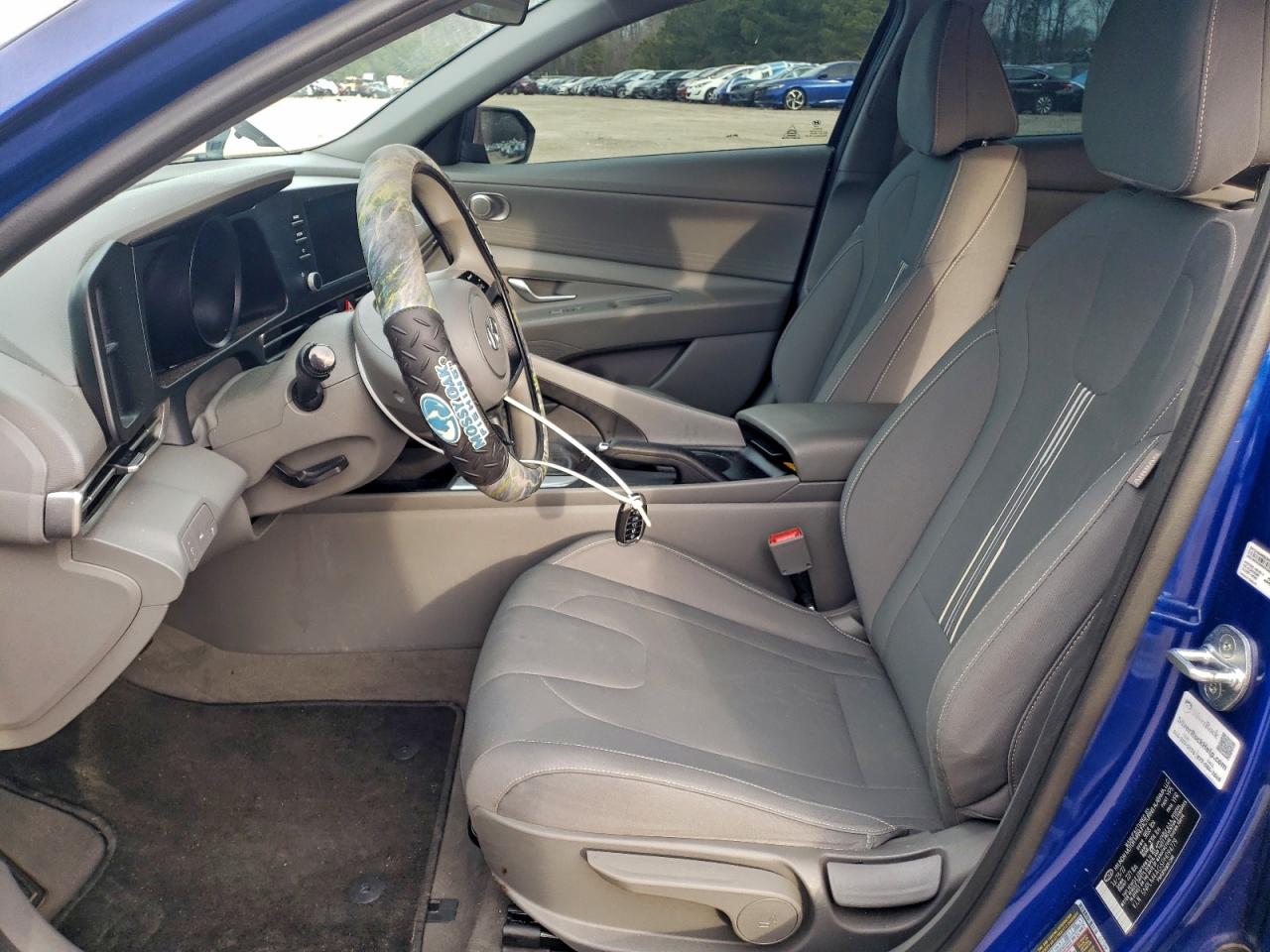 2023 HYUNDAI ELANTRA SEL photo 7