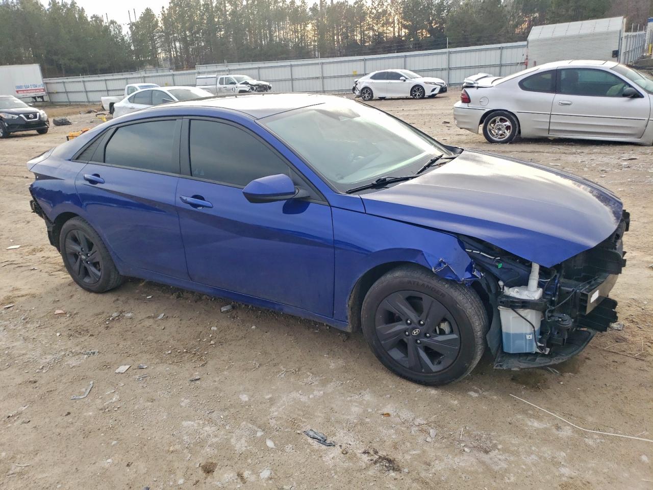 2023 HYUNDAI ELANTRA SEL photo 4