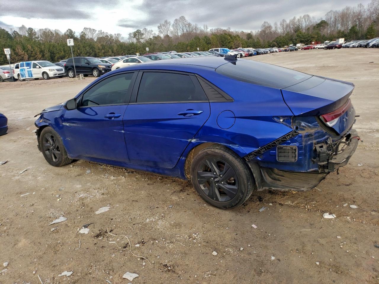 2023 HYUNDAI ELANTRA SEL photo 2
