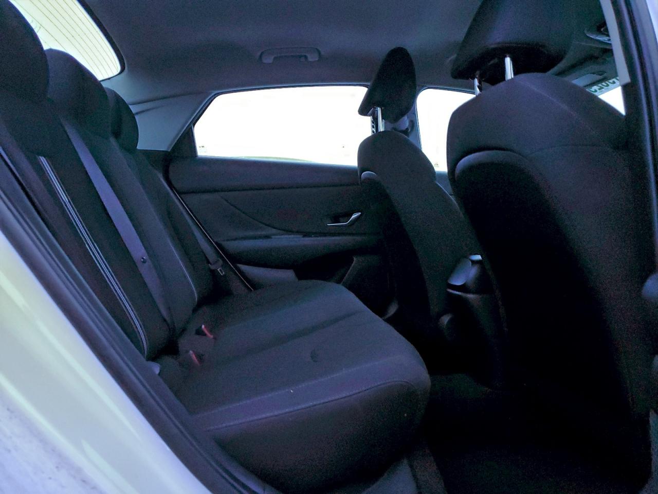2021 HYUNDAI ELANTRA SEL photo 10