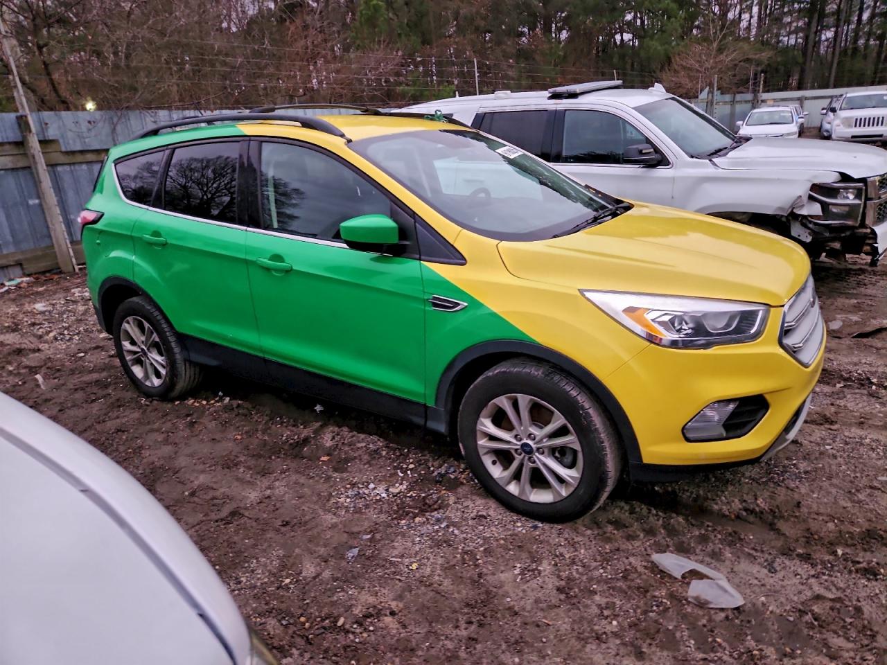 2018 FORD ESCAPE SEL photo 4