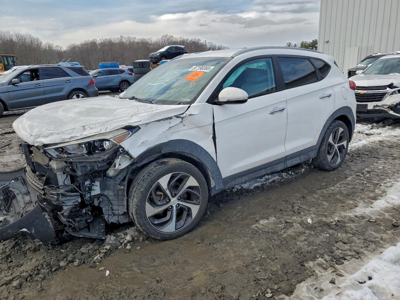 2016 HYUNDAI TUCSON