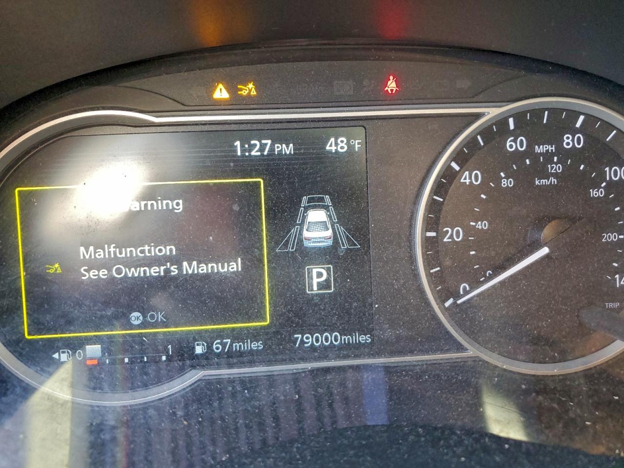 2021 NISSAN VERSA SV photo 17