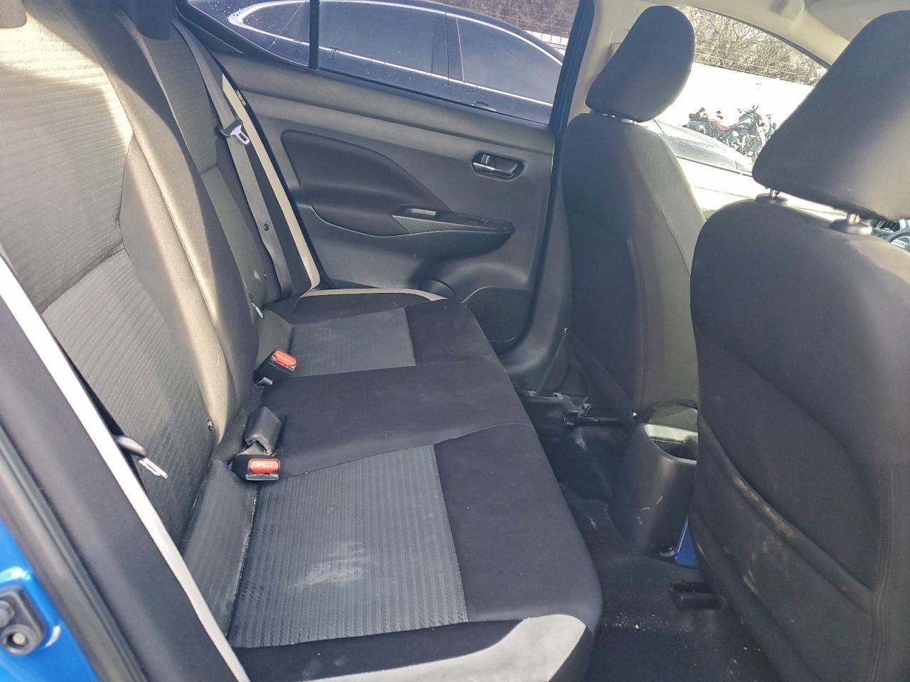 2021 NISSAN VERSA SV photo 19
