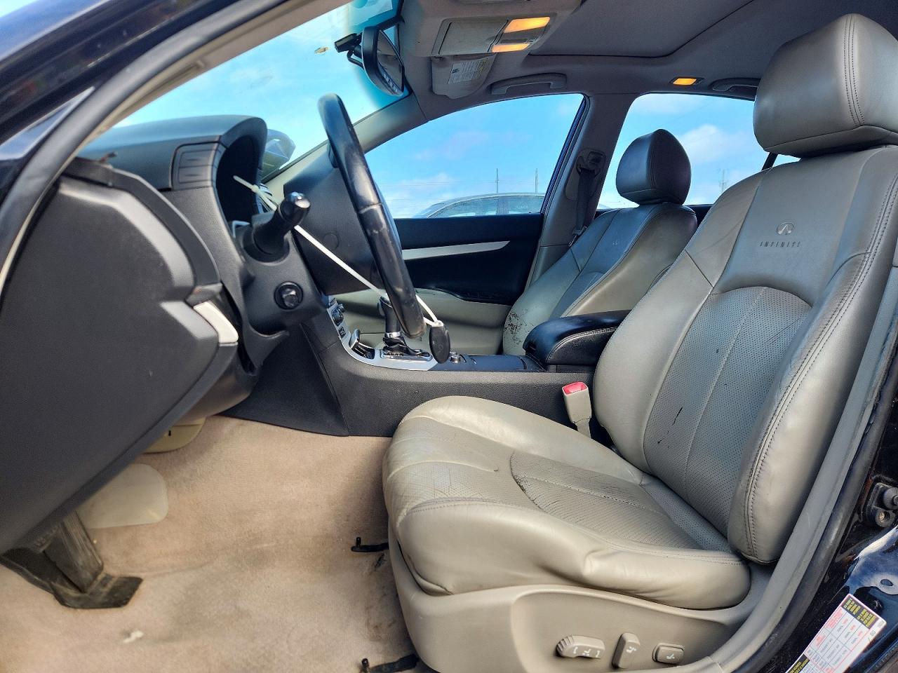 2009 INFINITI G37 BASE photo 13