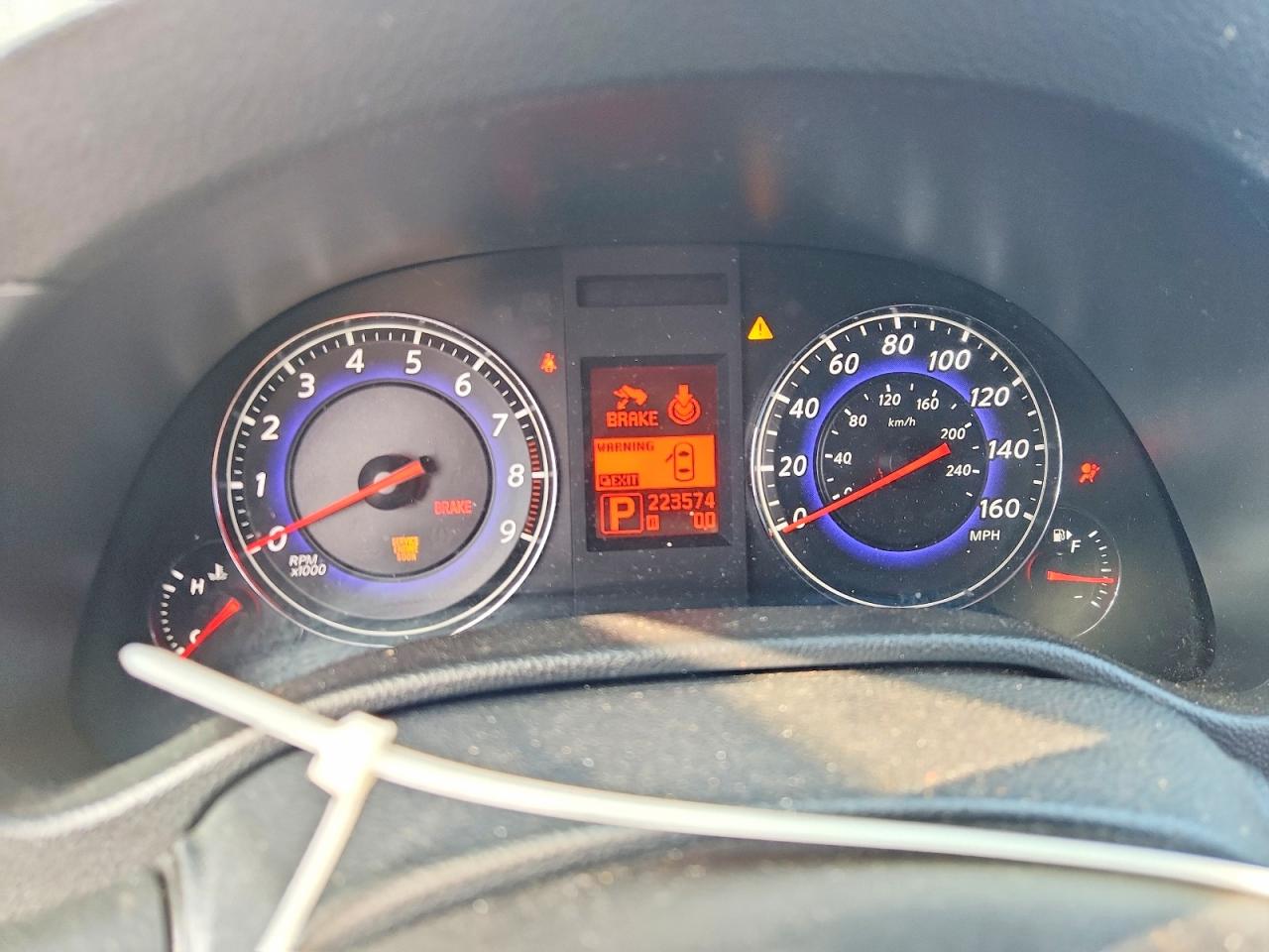 2009 INFINITI G37 BASE photo 17