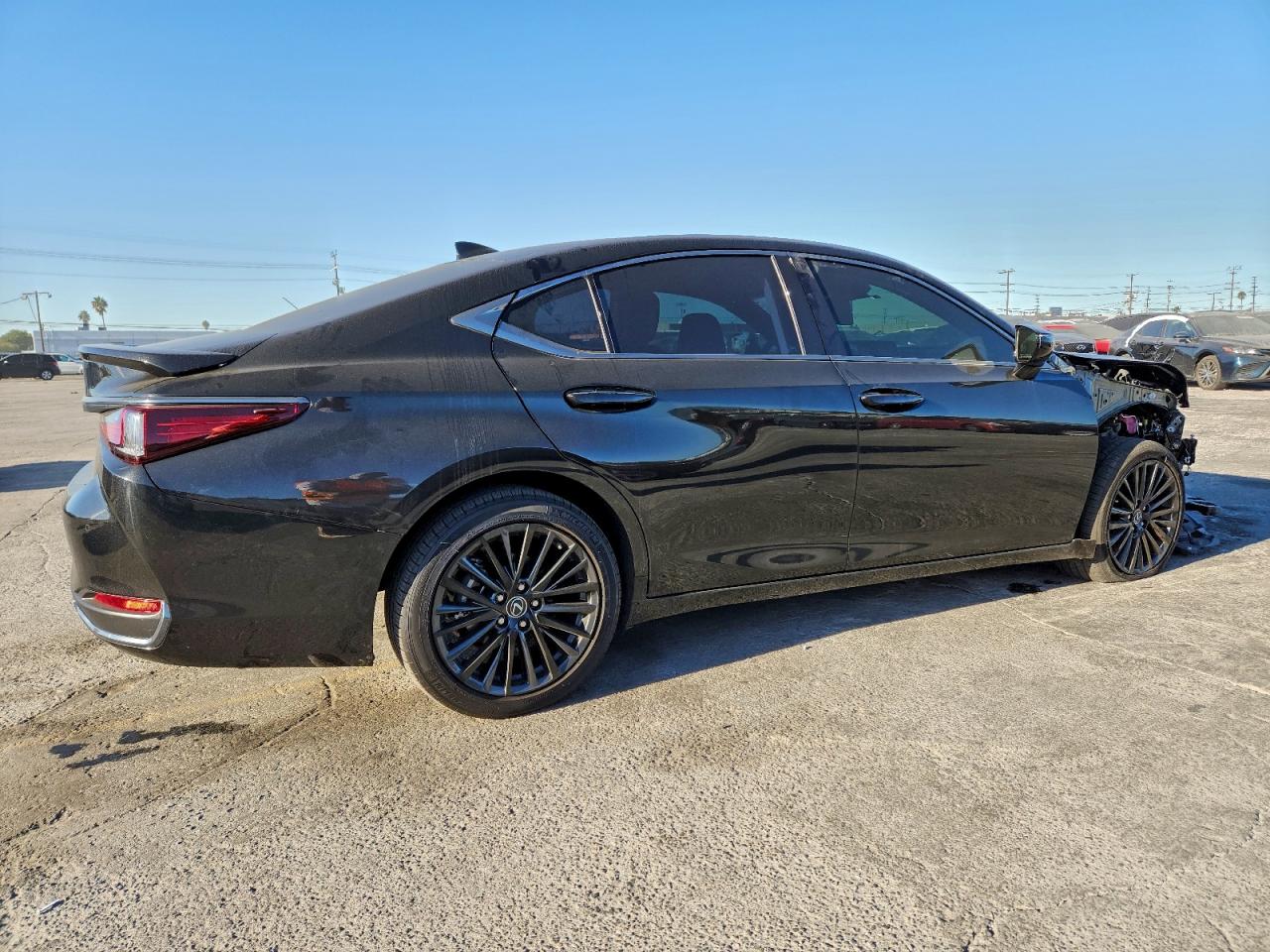 2025 LEXUS ES 300H BASE photo 3