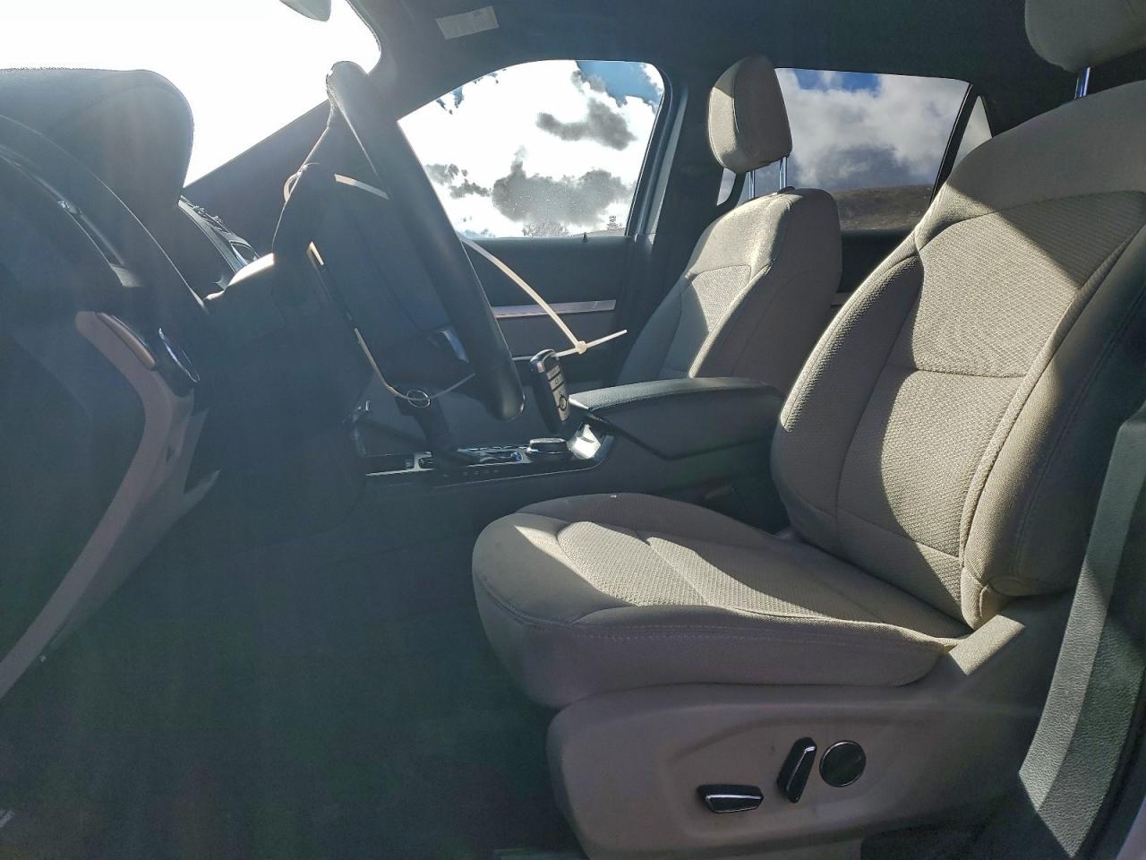 2018 FORD EXPLORER XLT photo 7